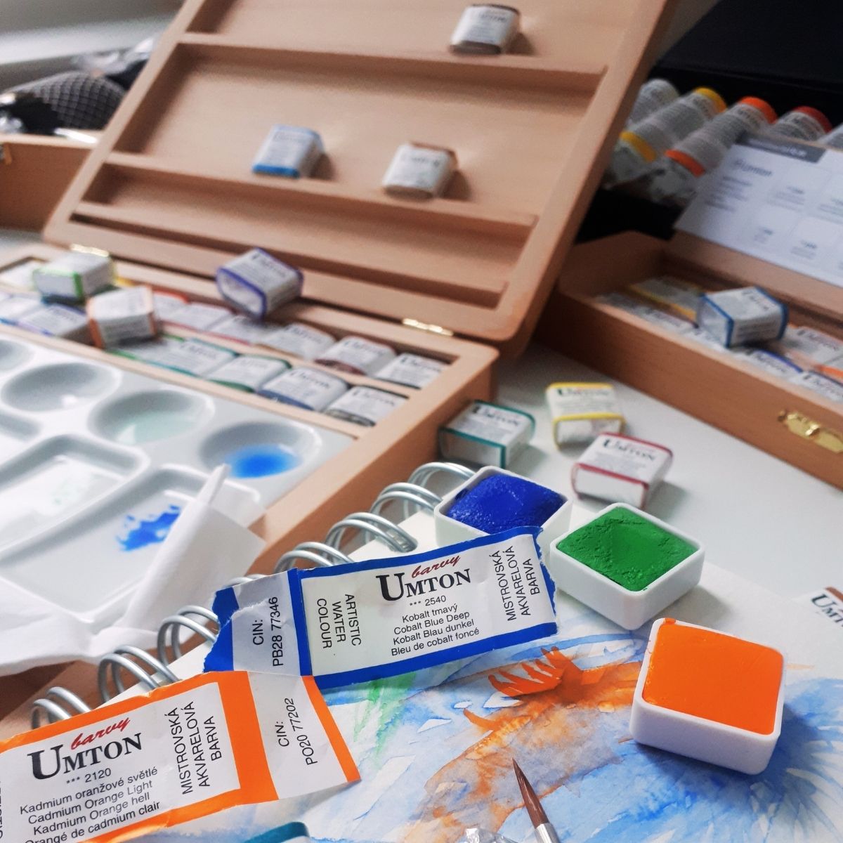 UMTON Aquarell-Set Holz, Porzellanpalette, 12x3,5ml